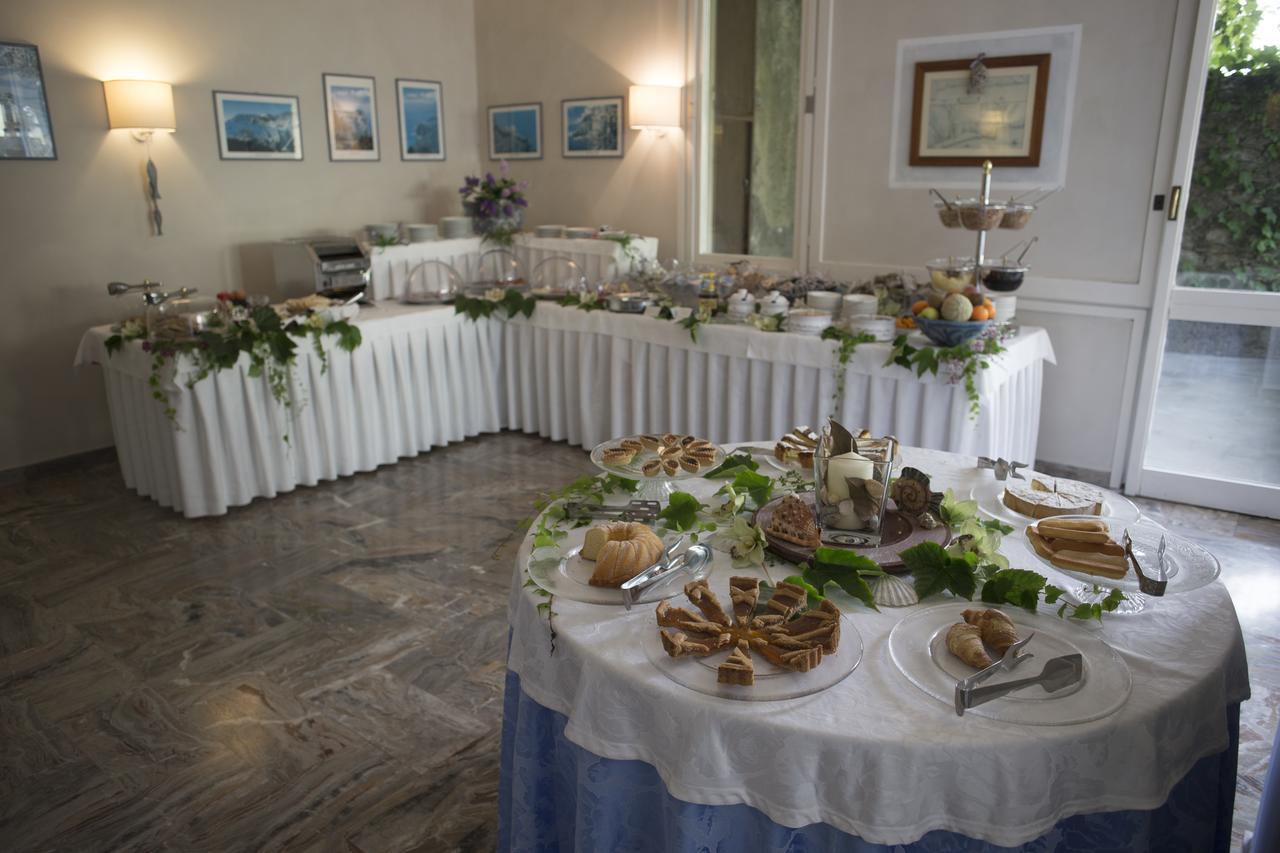 Hotel La Colonnina Monterosso al Mare Buitenkant foto