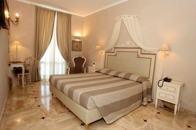 Hotel La Colonnina Monterosso al Mare Buitenkant foto